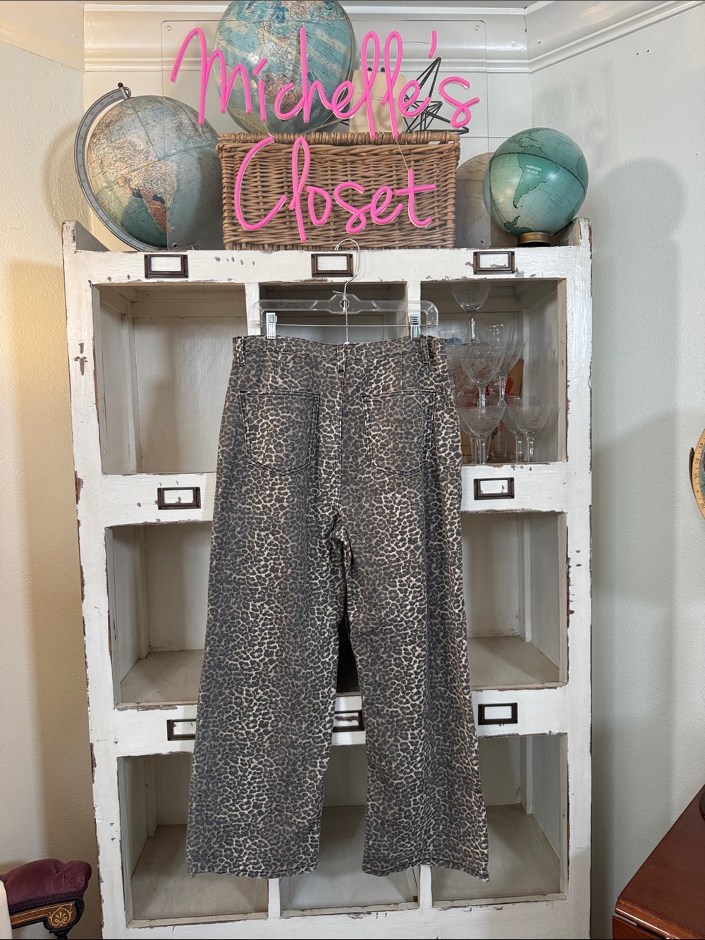 Wishlist Wide Leg Button Fly - Picture 4 of 4